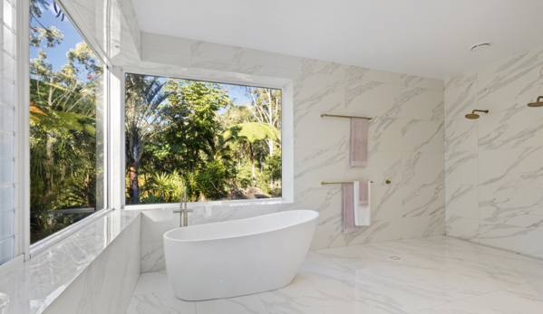 Bradnam's Windows & Doors - Emerald, QLD. Aluminium Fixed Window