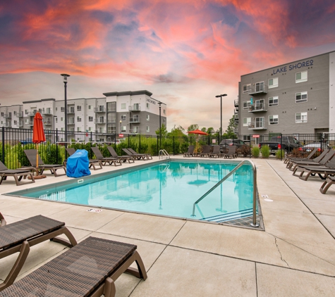 Lake Shore Apartments - Ankeny, IA