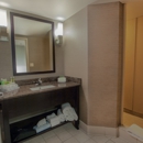 Holiday Inn Express & Suites Buffalo-Airport - Hotels