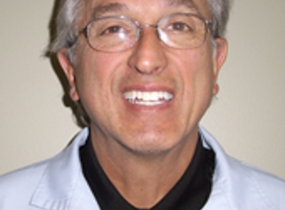 Timothy Dee Aiossa, DDS - Elmwood Park, IL