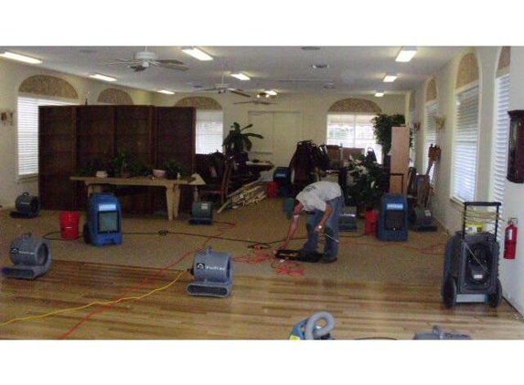 24x7 Water damage restoration Hurst - Hurst, TX