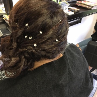 Unique Hair Design By Stacey - Drouin, VIC