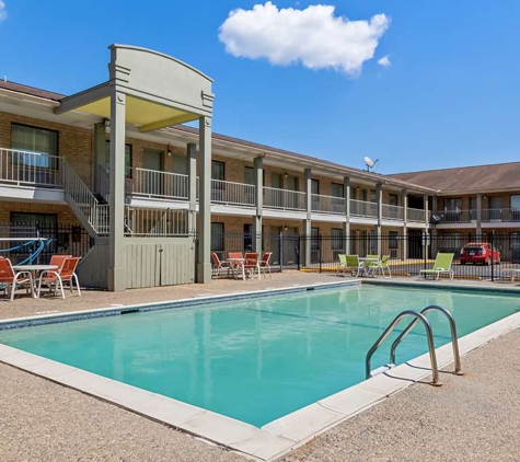 SureStay Plus by Best Western Beaumont - Beaumont, TX