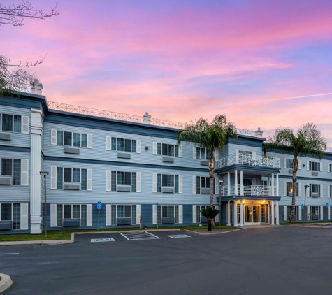 Best Western Colonial Inn - Selma, CA