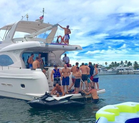 Luxury Yacht Charters Miami - Miami, FL