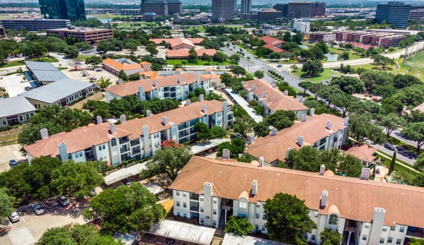 Estates at Las Colinas - Irving, TX