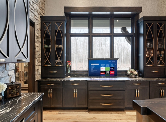 Unique Woodworx - Montgomery, IN. Custom Kitchen Cabinets