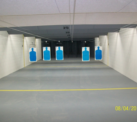 High Noon Indoor Pistol Range - Crosby, TX