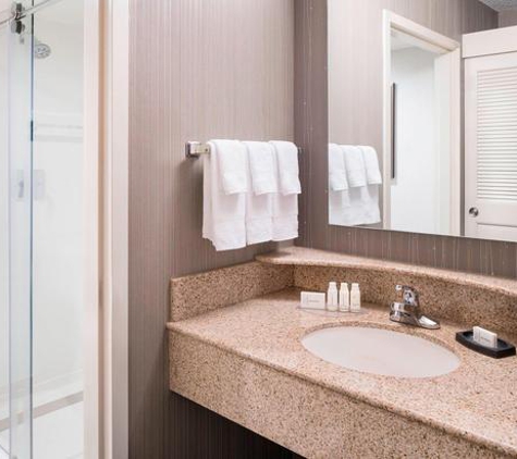 Courtyard by Marriott - Foster City, CA