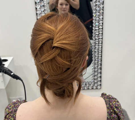 GS Blow Dry Bar Midtown New York City - New York, NY. Beautiful romantic Up-Do by our Master Stylist Polo @ GS BlowDry Bar, our New address: 44 West 55th Street, ( between 5th and 6th ave )