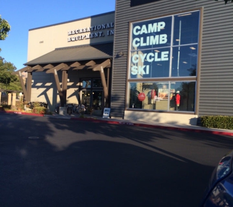 Rei - Fremont, CA