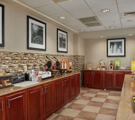 Hampton Inn & Suites Phoenix-Surprise - Surprise, AZ