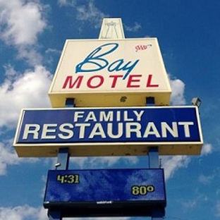 Bay Motel & Family Restaurant - Green Bay, WI