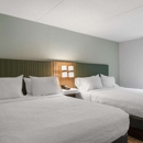 Hampton Inn & Suites Lake George - Hotels