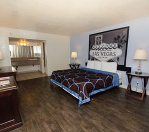 Super 8 by Wyndham Las Vegas North Strip/Fremont St. Area - Las Vegas, NV