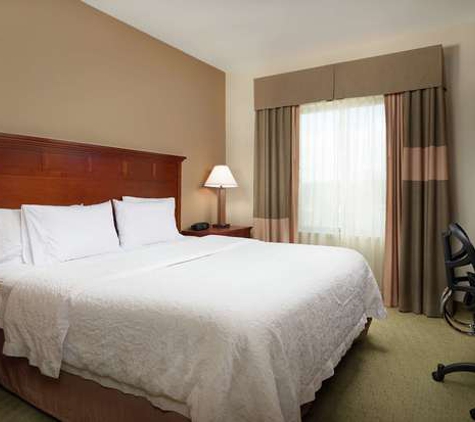 Hampton Inn & Suites Salem - Salem, OR