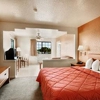 Days Inn & Suites by Wyndham Braunig Lake gallery