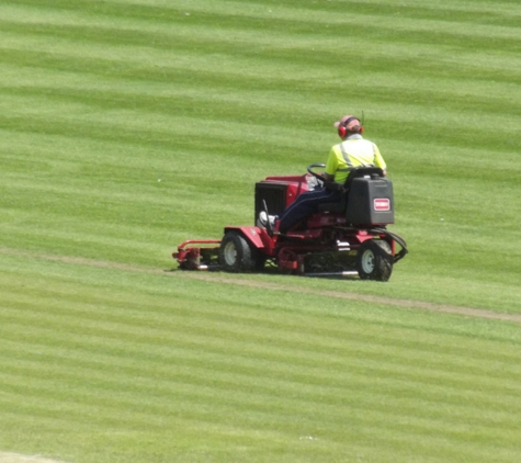 Lawrence Lawn & Landscaping - Lawrence, KS