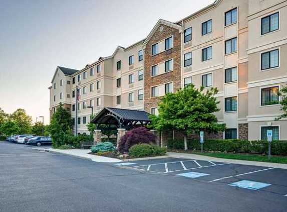 Homewood Suites by Hilton Eatontown - Eatontown, NJ