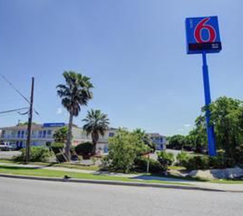 Motel 6 - San Antonio, TX