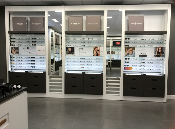 LensCrafters - Oak Brook, IL