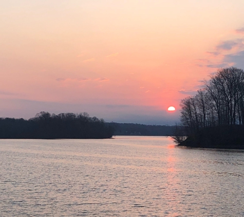 Stoll's Lakeview Restaurant - Loogootee, IN