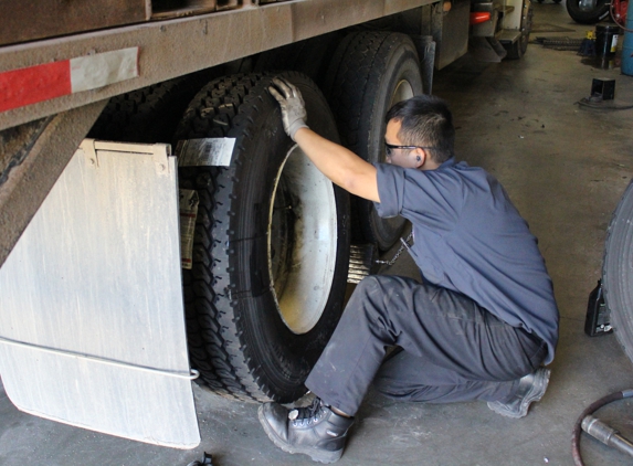 Bauer Built Tire & Service - Rochester, MN