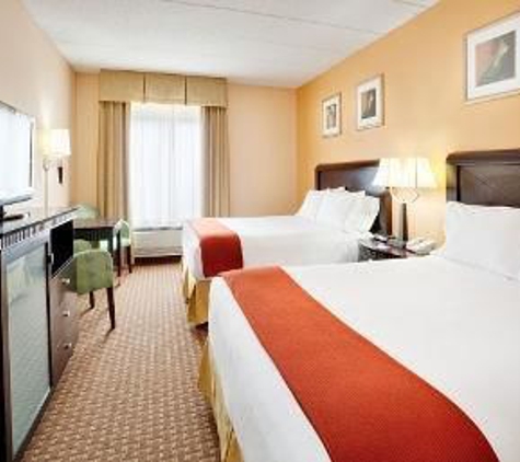 Baymont Inn & Suites - East Windsor, CT