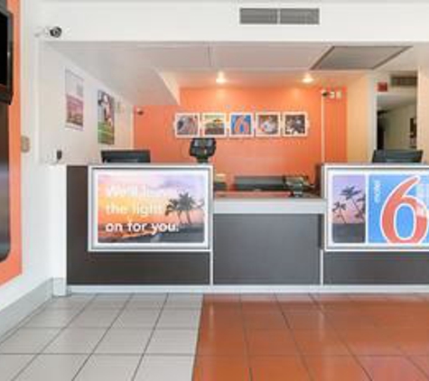 Motel 6 - Carpinteria, CA