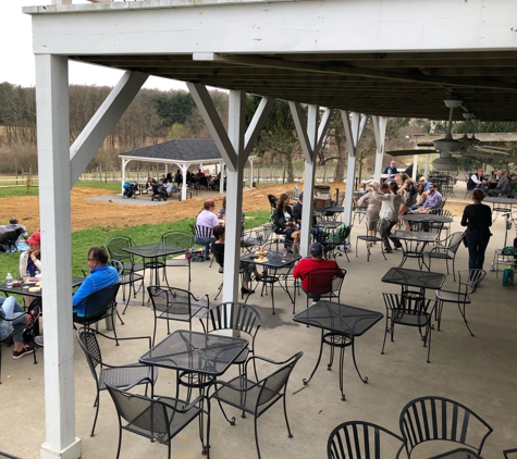 The Barns at Hamilton Station Vineyard - Hamilton, VA