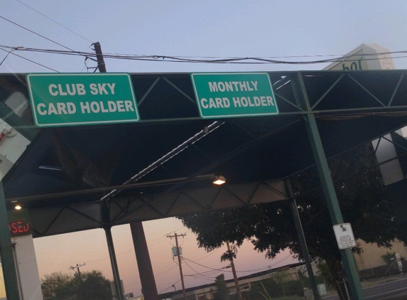 Sky Harbor Airport Parking - Phoenix, AZ