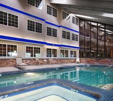 Best Western Plus Longbranch Hotel & Convention Center - Cedar Rapids, IA