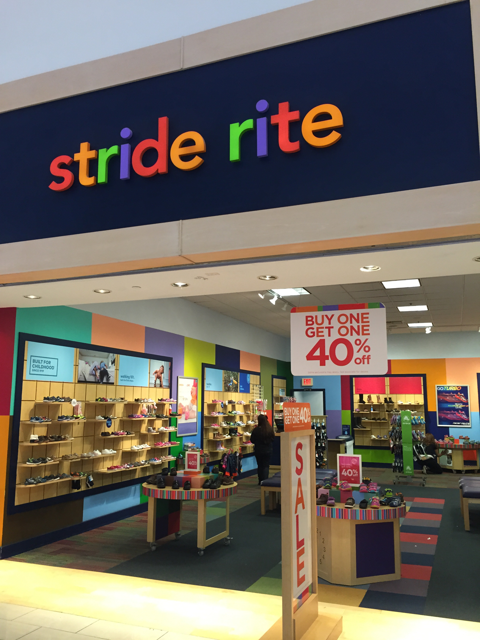 Stride rite south 2025 hills village