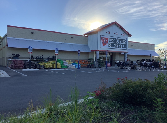 Tractor Supply Co - Pensacola, FL