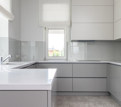 A Champane Glass & Glazing - Oakleigh South, VIC. Glass splashbacks