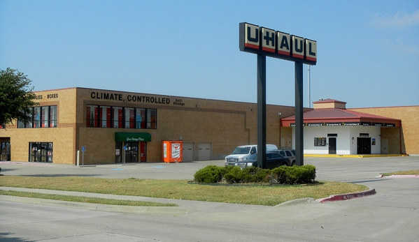 U-Haul Moving & Storage at Alma-Plano - Plano, TX