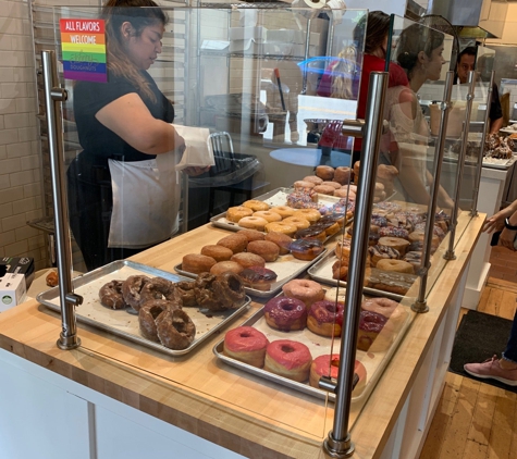 Johnny Doughnuts - San Rafael, CA