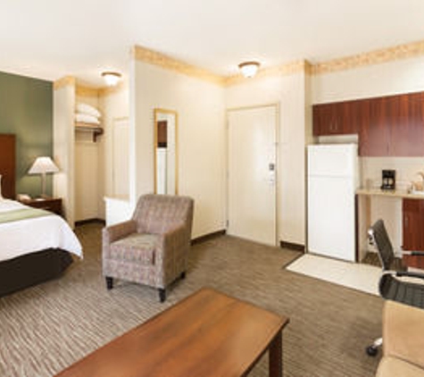 Hawthorn Suites by Wyndham Rancho Cordova/Folsom - Gold River, CA