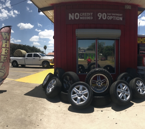 Lopez Wheels & Tires - Mcallen, TX