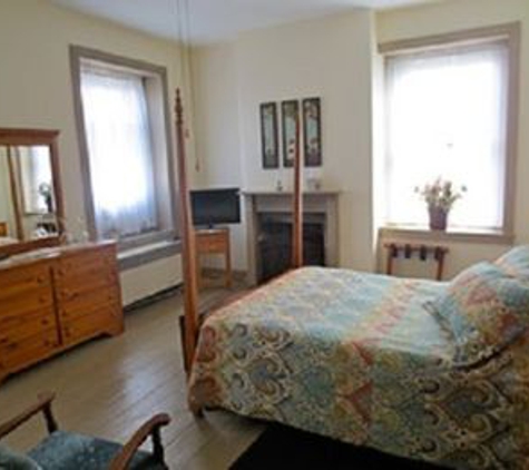 Stoltzfus Bed & Breakfast - Gap, PA