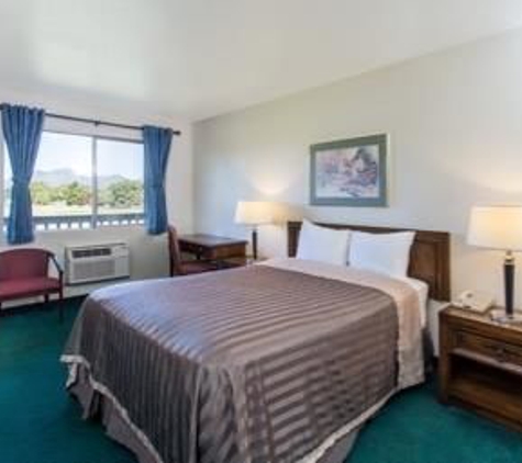 Travelodge by Wyndham Clearlake - Clearlake, CA