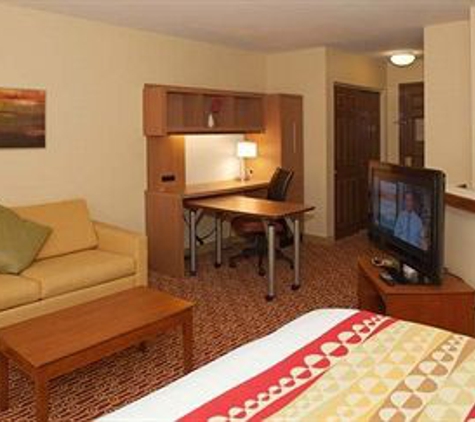 TownePlace Suites Cleveland Streetsboro - Streetsboro, OH