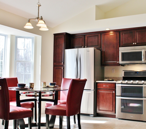 Lewis Builders Development Inc - Atkinson, NH. New Homes at Sawmill Ridge Condominium in Atkinson NH - Kitchen