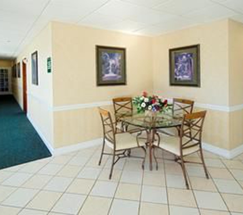 Americas Best Value Inn - Warner Robins, GA