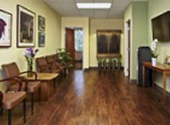 Bright, Rachel - Plymouth Meeting, PA. Dr. Bright's waiting room