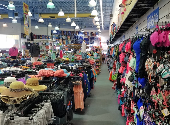 Surf Style 106: Surf, Swimwear, Sporting Goods in Indialantic - Indialantic, FL