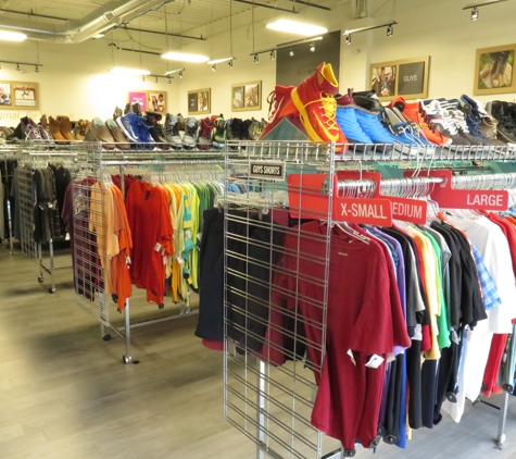 Plato's Closet West Des Moines - West Des Moines, IA