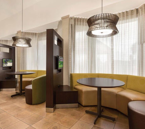 Courtyard by Marriott - Fort Myers, FL