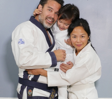 Knowles Karate Academy - Los Angeles, CA