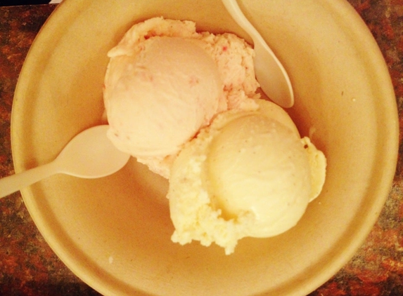 Carmela Ice Cream - Pasadena, CA